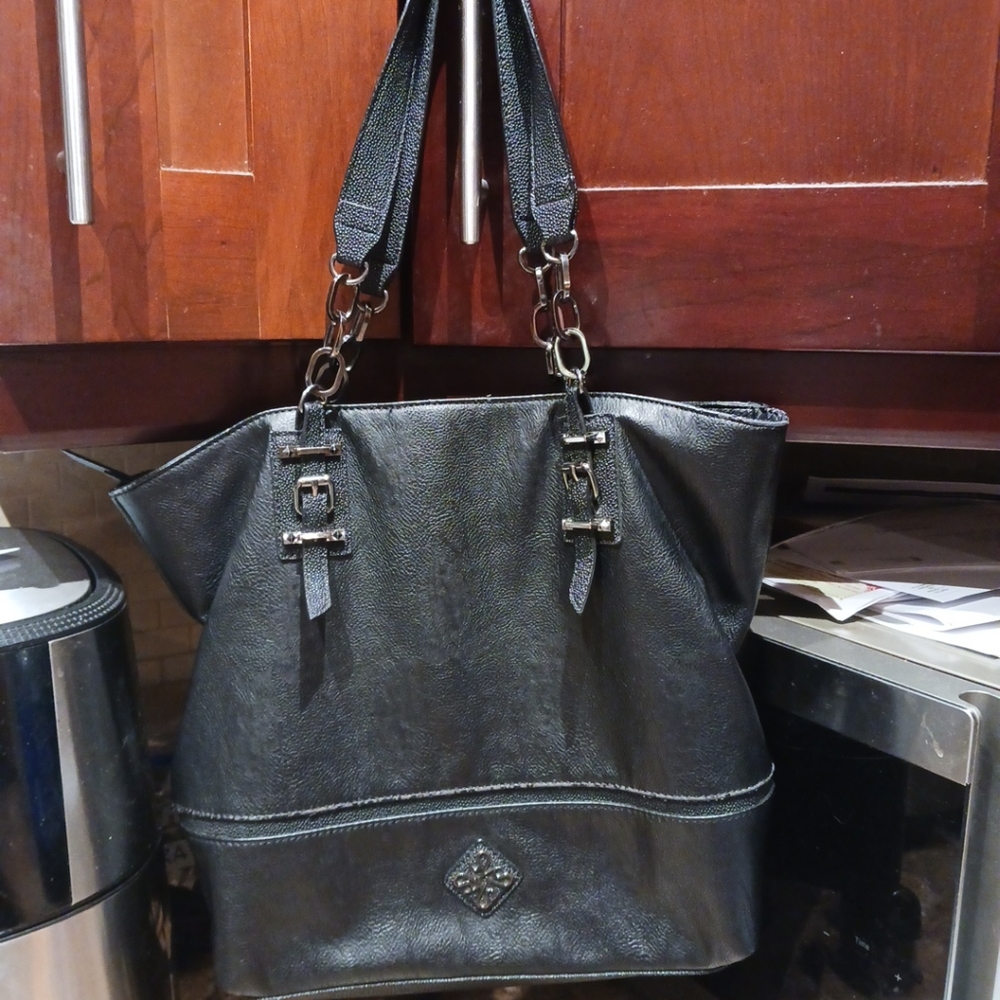 'Simply Vera' Vera Wang Kohl's Women's Black Tote Bag. Gray Lining.